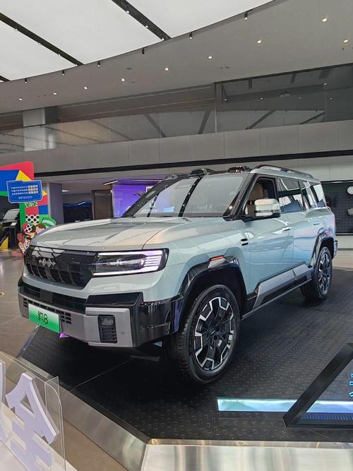 广州海珠区特富海企业管理咨询比亚迪方程豹硬派越野的爆款，英菲尼迪35周年与你共成长